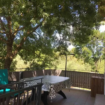 Logement Dans Maison Entre Nimes Et Anduze *